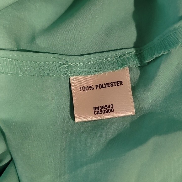 Van Heusen Studio Seafoam Green Button Up Blouse Size XS - Picture 4 of 4